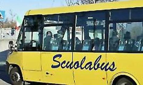 &ldquo;Servono risorse per scuola e famiglie, i servizi sono a rischio&rdquo;