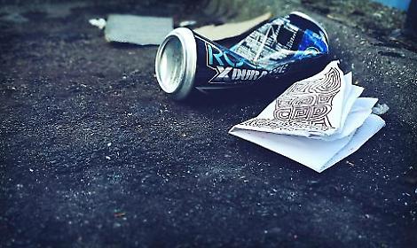 Abbandonano i rifiuti all&rsquo;isola ecologica: multati due responsabili a Preore