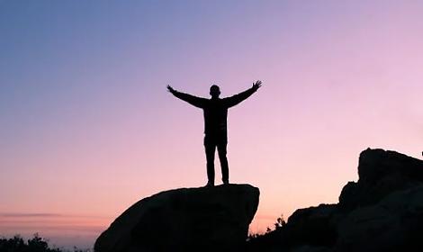 Il lungo viaggio di Emiliano Tomasi: dalla Nuova Zelanda a Trento, 55mila chilometri di scoperta e avventura