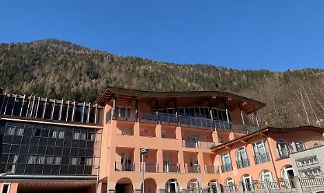 Fumo al terzo piano della Rsa di Spiazzo Rendena: nessun ferito, blitz dei vigili del fuoco