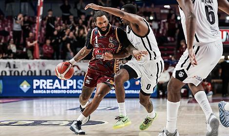 Reyer Venezia da impazzire: rimonta da -20 e derby vinto contro Udine