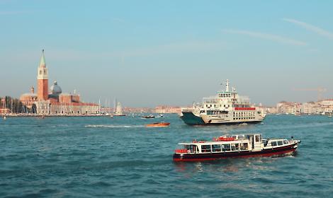 Si apre la stagione crocieristica 2026: meno passeggeri, ma cresce il segmento luxury tra Venezia e Chioggia