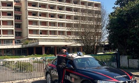 Operazione contro l'occupazione abusiva a Montegrotto Terme: sgomberato l&rsquo;ex Hotel Caesar