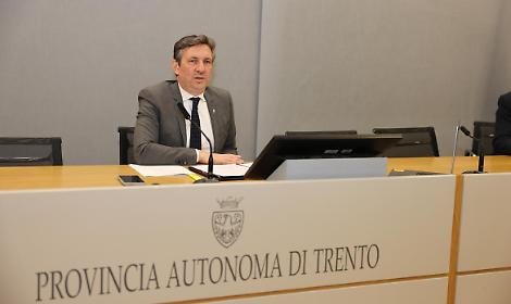 Carta Argento Trentino: al via le richieste di accreditamento per esercizi commerciali e per le farmacie