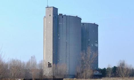 Bottrighe, i silos dell'ex zuccherificio