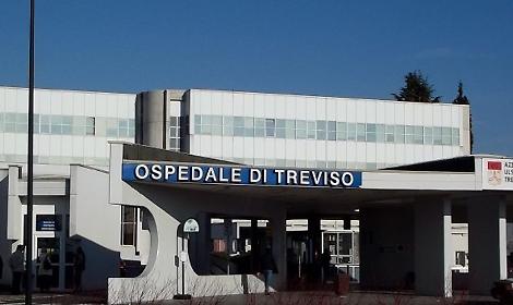 La Guardia di Finanza di Treviso visita i piccoli pazienti del reparto di pediatria
