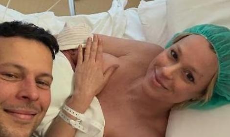 Federica Pellegrini di nuovo mamma: &egrave; nata la piccola Rachele