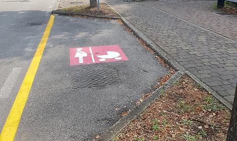 dolo - parcheggio rosa 