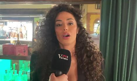 Raffaella Fico "Per me il Natale &egrave; tradizione e famiglia. Ancora oggi lo aspetto come fossi una bambina"