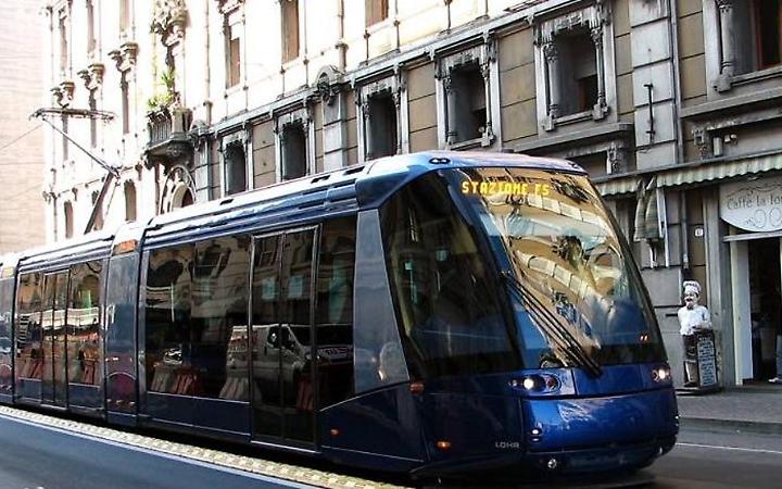 Cantieri del tram non si fermano a Pasqua: la comunit&agrave; musulmana mantiene il ritmo per rispettare la deadline del PNRR