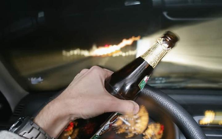 Ubriaco al volante semina il panico a Oderzo: salvato da un vigile urbano fuori servizio