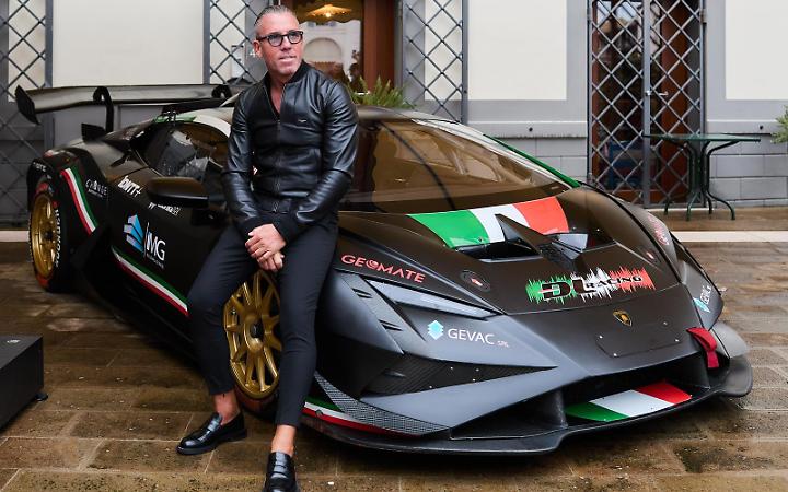 Il pilota noalese Cristian Bortolato svela la sua Lamborghini