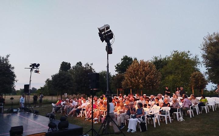 Vallonga, al Casone Azzurro tanti eventi ad agosto