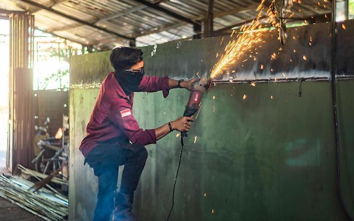&ldquo;Soluzioni? Immigrati qualificati ed evitare la fuga all&rsquo;estero dei giovani&rdquo;