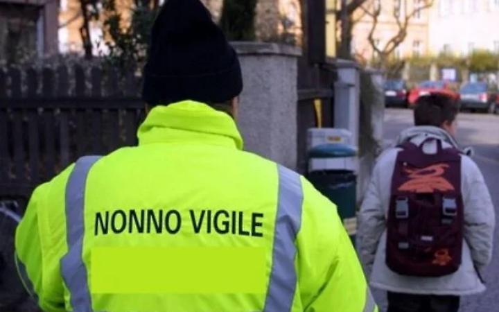 Selvazzano Dentro, accertate le presenze sospette davanti alle scuole