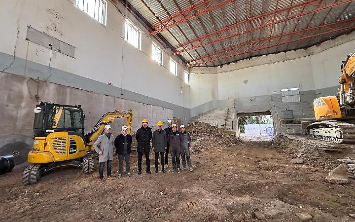 Este ex palasport cantiere