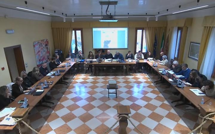 Santa Maria Di Sala, bagarre in Consiglio comunale sul Piano Interventi