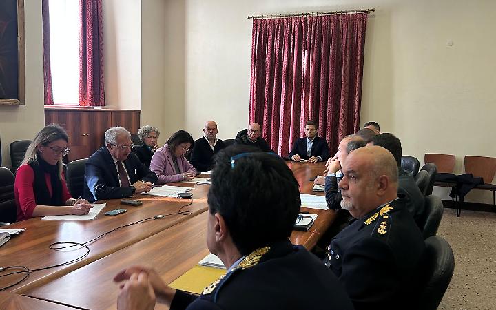 Prefetto e sindaci uniti contro i furti in casa