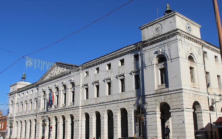 Il centrodestra non ha i numeri, maggioranza nel caos, sindaco a rischio