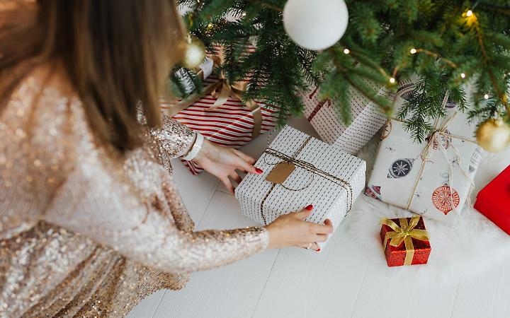 Natale low cost: come fare bella figura spendendo meno di 20 euro