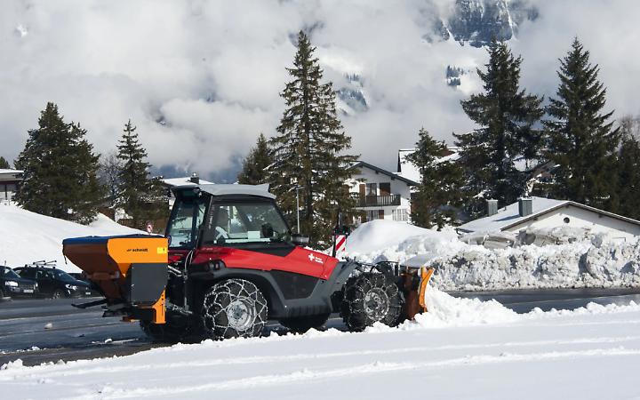 Meteo in peggioramento, scattano gli interventi anti-neve sui sobborghi collinari