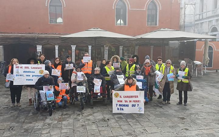 L'appello del movimento CFU (Caregiver Familiari Uniti) per ottenere un riconoscimento giuridico