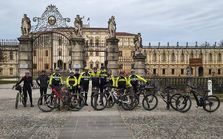 Pedalare insieme per crescere: lo sport come spazio di comunit&agrave; e partecipazione