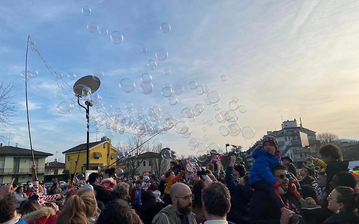 Carnevale a Montegrotto, il Parco Mostar si trasforma in un mondo di colori e magia