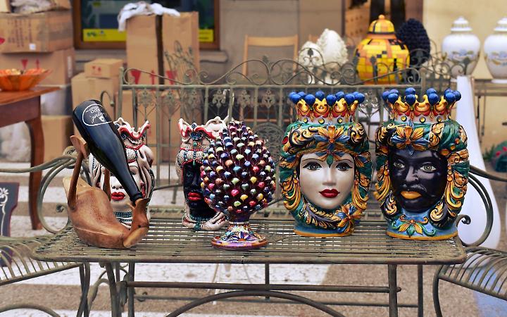 &ldquo;Oggetti dei Nonni&rdquo;, A Mirano torna il fascino senza tempo dell&rsquo;antiquariato