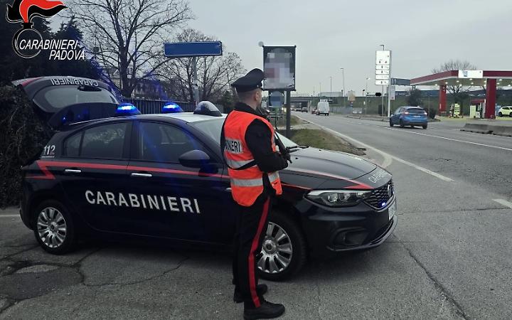 Patente del Regno Unito falsa a Casalserugo: 46enne smascherato e portato in carcere