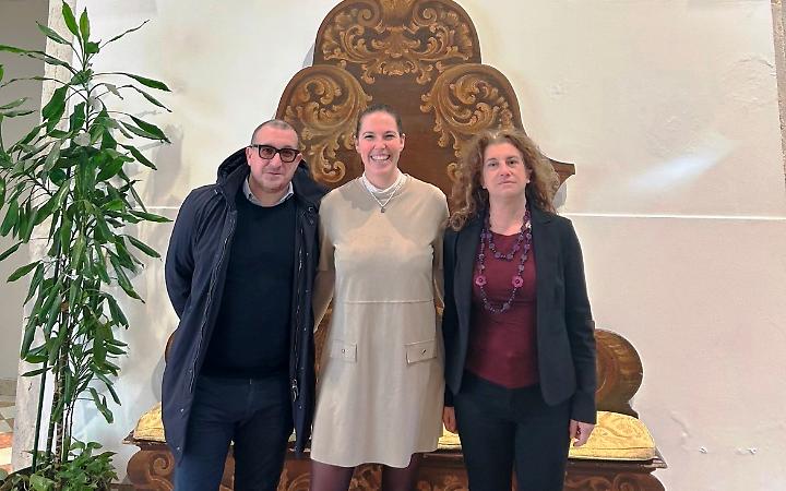 il sindaco Sarah Gaiani, l&rsquo;assessore al sociale Elena Pagetta e il consigliere alla Sanit&agrave; Marco Bavaresc