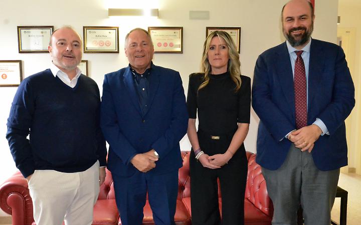 Treviso: L'Associazione &ldquo;Amati Sempre&rdquo; dona 25.000 euro per la ricerca sul tumore al seno