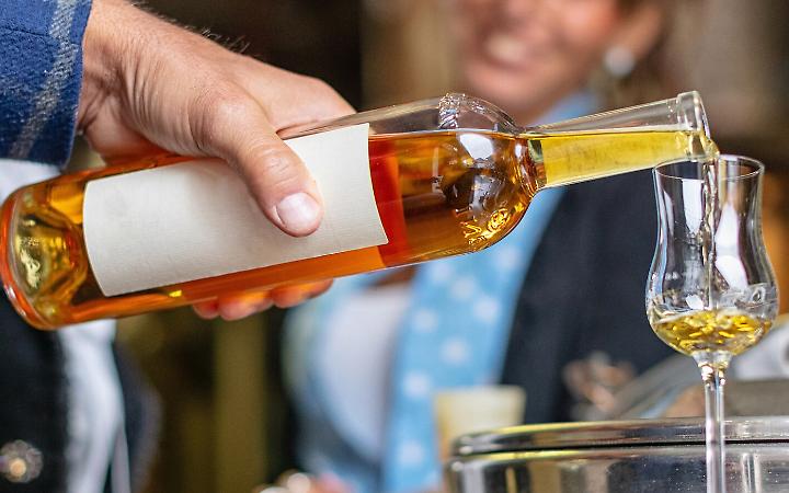 Giornata Internazionale della Grappa, il Trentino celebra la sua tradizione il 5 marzo