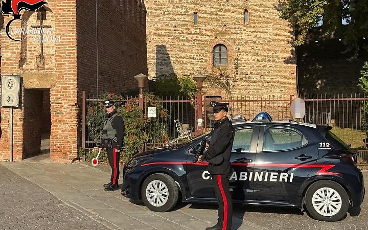 Montagnana: tentano di comprare una Porsche con assegno falso, denunciati due uomini
