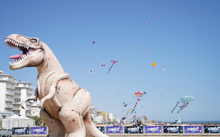 Jesolo Beach & Kite Festival: il tricolore prende il volo con la nazionale italiana di aquiloni acrobatici