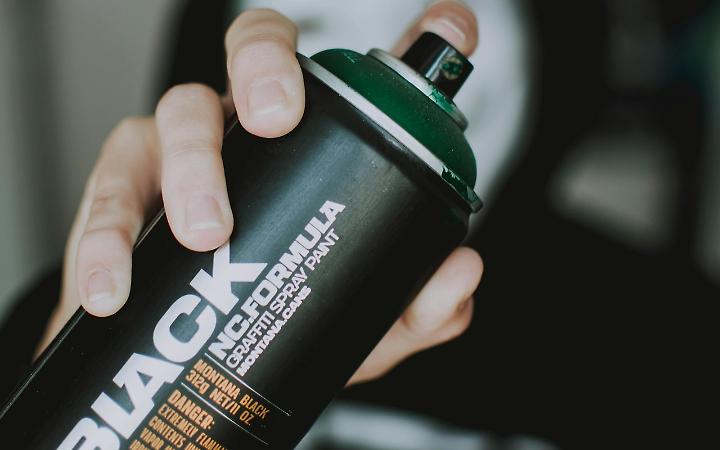 Vandali contro troupe televisiva durante il corteo a Padova