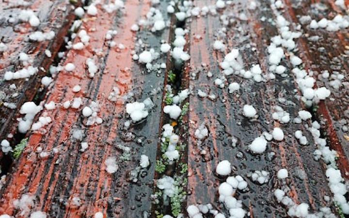 Treviso sotto la grandine: strade bianche e traffico in tilt