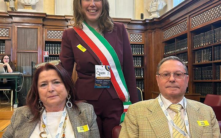 Sindaco Sarah Gaiani, presidente Proloco Luigina Zin e il professore Luciano Biasiolo