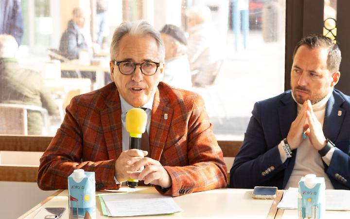 Il vicesindaco e assessore ai servizi informativi Luca Zanotto