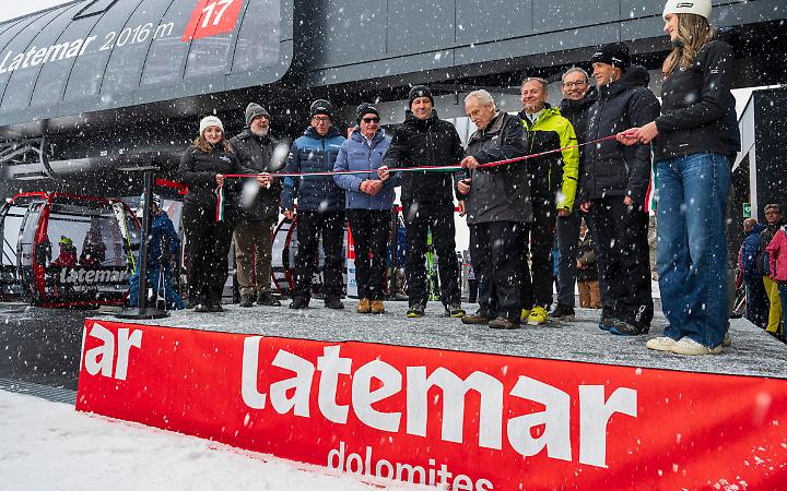 Foto del taglio del nastro