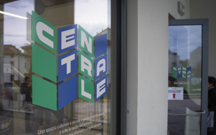 L'ingresso del centro