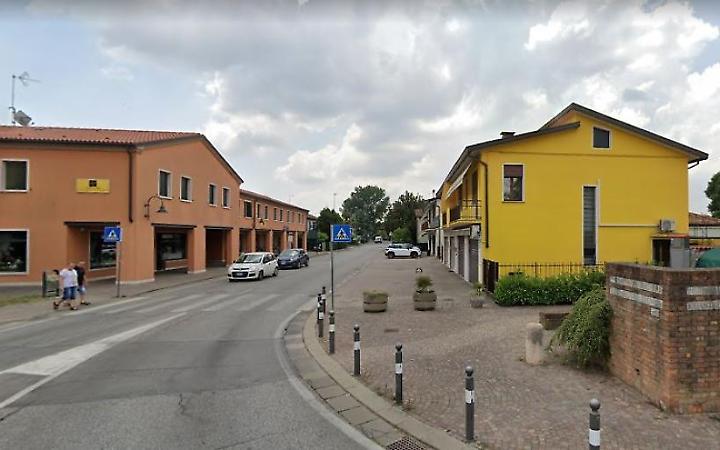 Centro di Salzano, in via Calabria arriva il senso unico