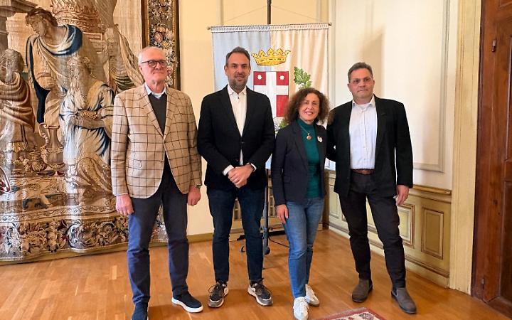 L'incontro per sottoscrivere l'accordo