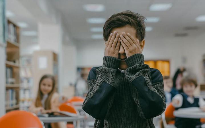 Bullismo tra adolescenti: tre minori denunciati dai Carabinieri a Montebelluna