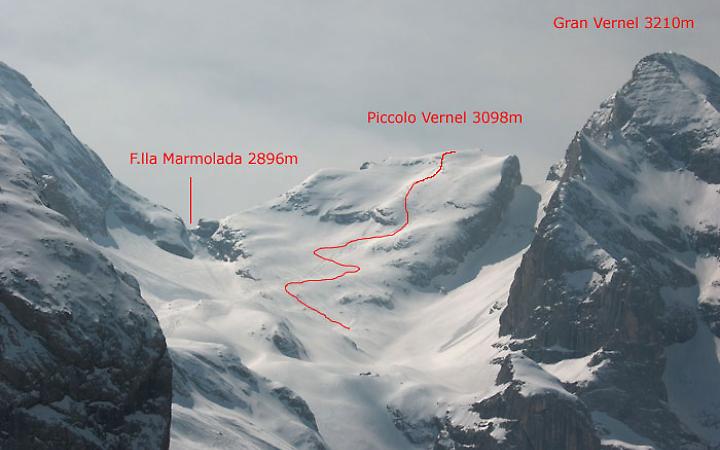 Il fronte nord del Piccolo Vernel. L'intervento &egrave; avvenuto alle spalle del blocco roccioso, sul lato sud