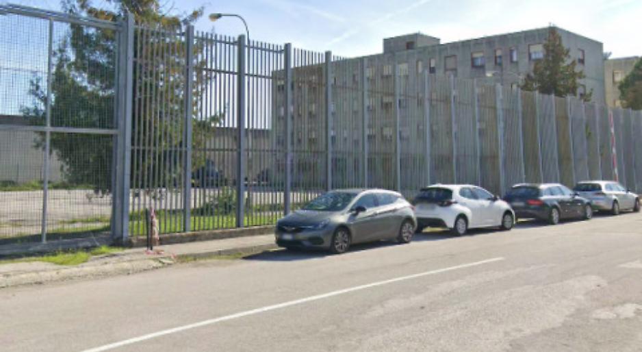 Aggressioni in carcere a Vicenza: tre agenti della penitenziaria feriti in due attacchi dei detenuti