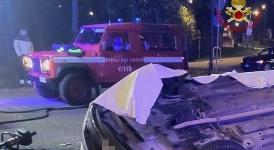 Tragedia ad Asiago: auto si schianta contro una fontana, morti tre ventenni