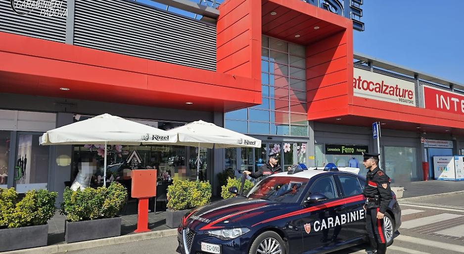 Foto dell'intervento dei Carabinieri