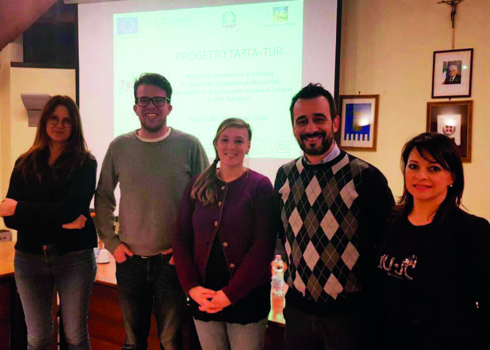 In foto, i collaboratori che hanno contribuito alla realizzazione del “Tarta-tur”