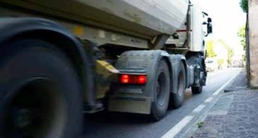 Smog, stop ai camion in via Cercariolo